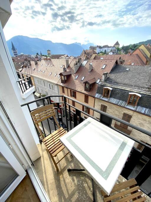 T3 De 73 M2 , Garage , Vue Montagnes Et Chateau Annecy Exterior foto
