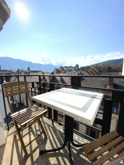 T3 De 73 M2 , Garage , Vue Montagnes Et Chateau Annecy Exterior foto